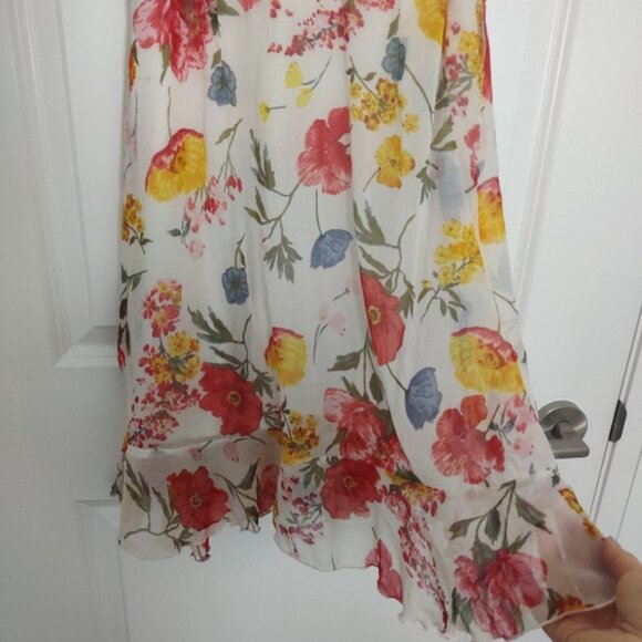 Only – Vibrant Floral Mini Wrap Dress (Size 38 / Fits Like M) - Picture 3 of 7